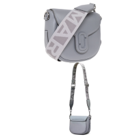 MARC JACOBS 馬克賈伯 THE J MARC SADDLE BAG 牛皮扣式LOGO織帶斜背包-灰藍